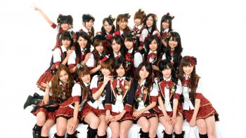 akb48-bfab7622777537b330537fc537fdba80