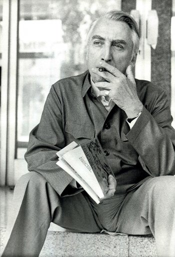 rolandbarthes-44cc13dab637174f9bed5063e157ef70